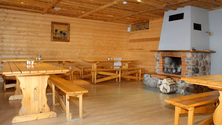 Väike-Trommi väike peosaal